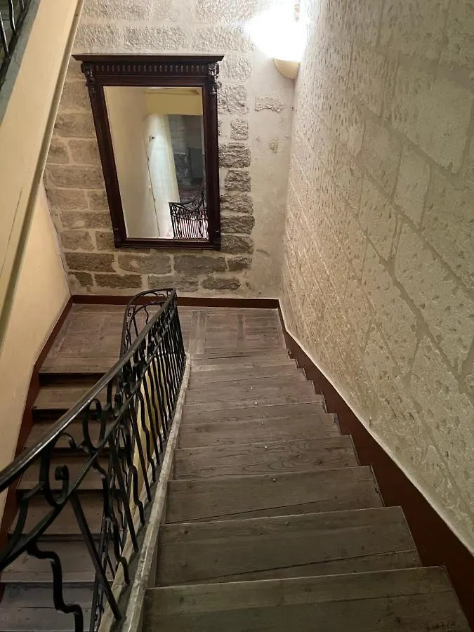 La Charmante Du Palais 2 Chambres Avignone Appartamento